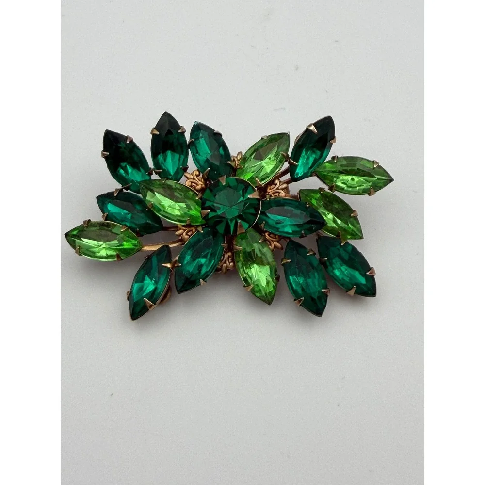 Vintage Green Rhinestone Brooch Gold Tone Emerald Peridot Floral Cluster Pin